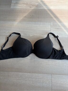 Victoria's Secret Black Lace-Trim Push-Up Bra